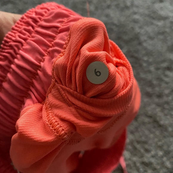 Lululemon Hotty Hot shorts - Picture 3 of 3